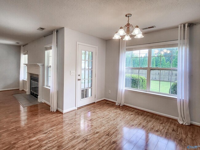 Building Photo - 157 Garden Brook Dr