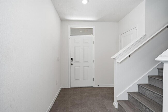 Building Photo - 32745 Pez Landing Ln