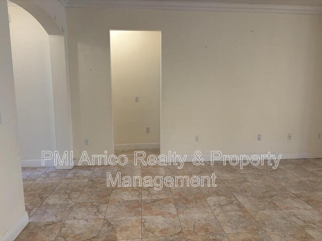 Building Photo - 8611 Olive Moss Ct