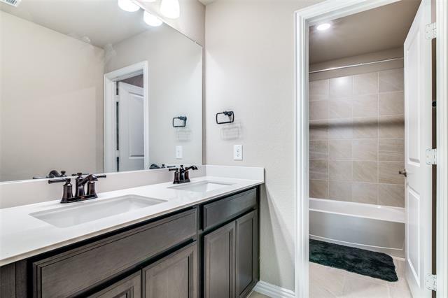 Building Photo - 7201 Bronco Blf