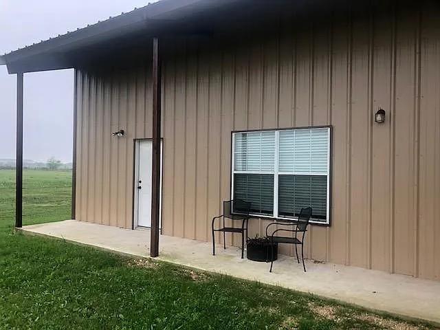 Building Photo - 3400 Cordova Rd