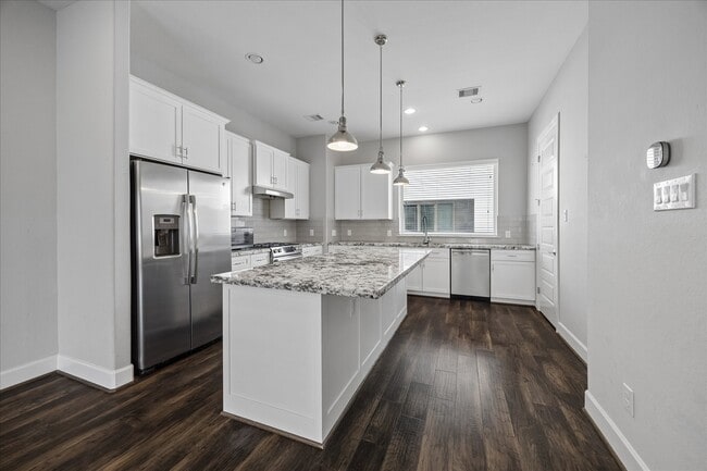 Building Photo - 4107 Austin St