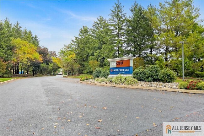 Building Photo - 2415 Ravens Crest Dr