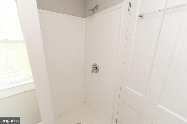 Building Photo - 824 Park Ln