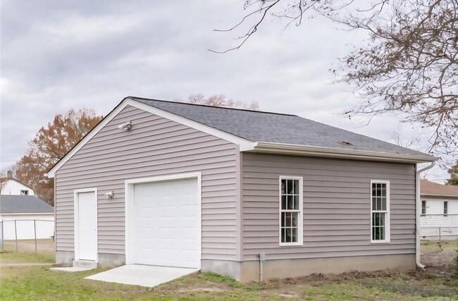 Building Photo - 411 Lafayette Ave