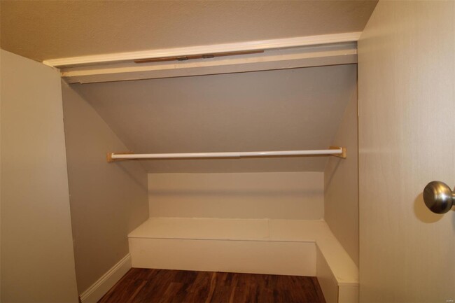 Building Photo - 428 Chamberlin Dr