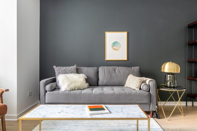 Building Photo - 730 W Couch Pl