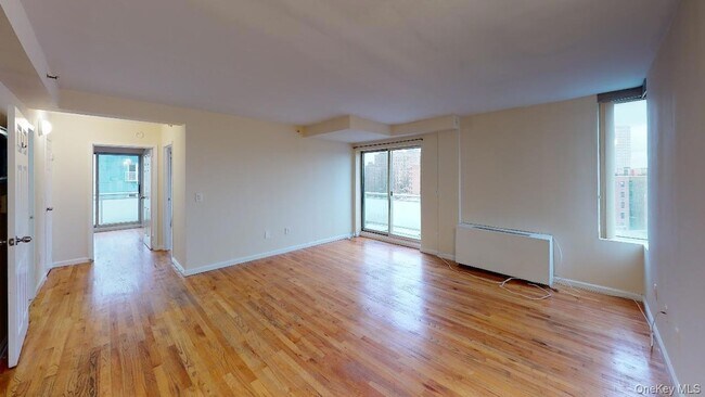 Building Photo - 102-30 Queens Blvd