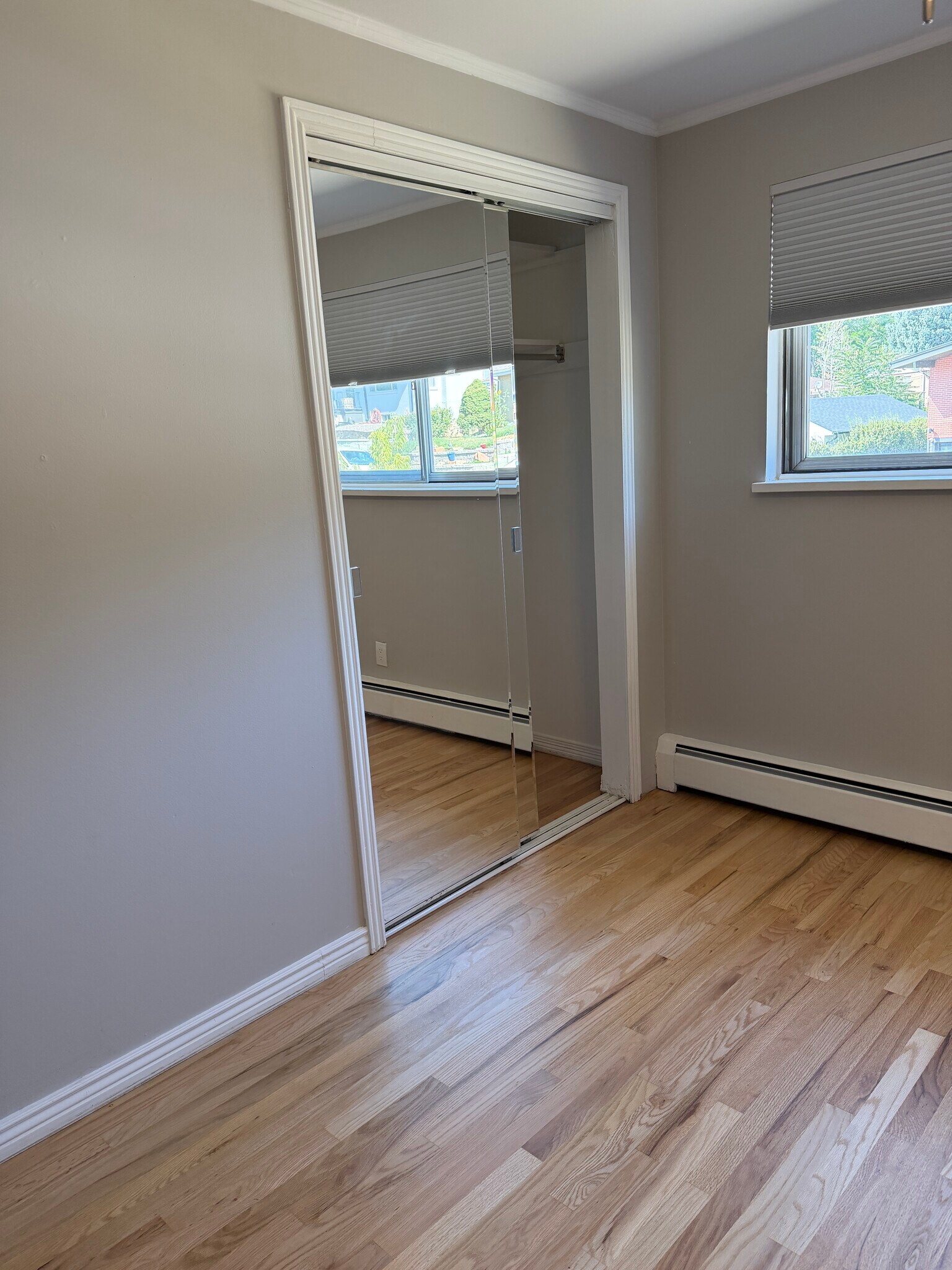 Building Photo - 3620 W Linvale Pl