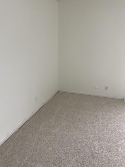 Living Room - 1324 Aarons Way