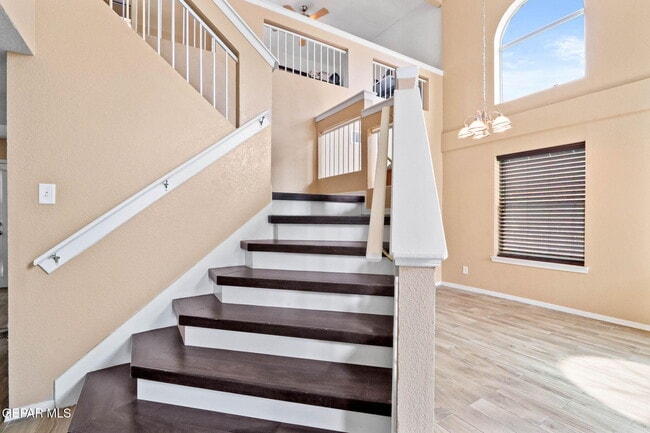 Building Photo - 12564 Paseo Alegre Dr