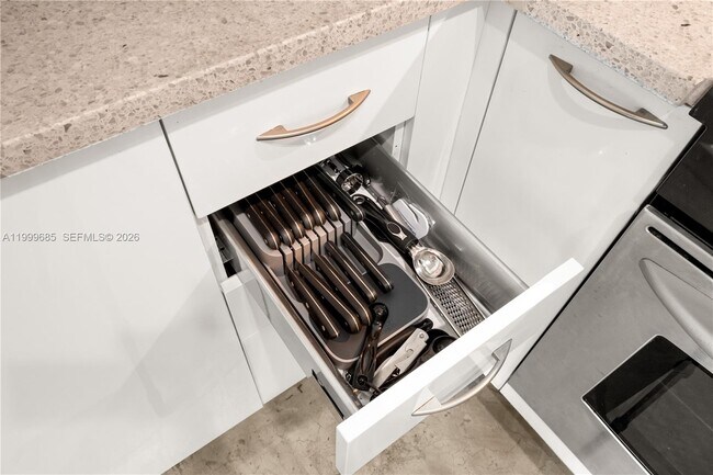 Building Photo - 234 NE 3rd St