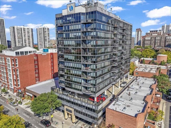 Primary Photo - 1309 N Wells St