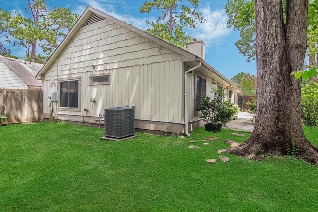 Building Photo - 3435 Beech Point Dr