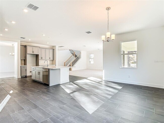 Building Photo - 410 S Westshore Blvd