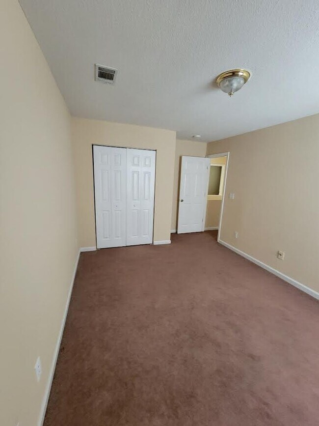 Building Photo - 1106 St Phillips Ct