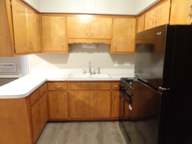 Building Photo - 5818 107th St