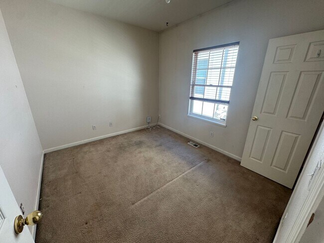 Building Photo - Spacious 4-Bedroom Home Near Sloan's Lake & Broncos Stadium