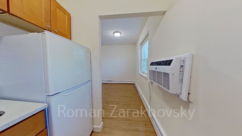 Building Photo - 2018 Commonwealth Ave