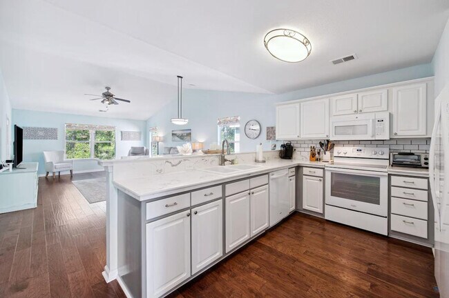 Building Photo - 1071 Blue Stem Dr