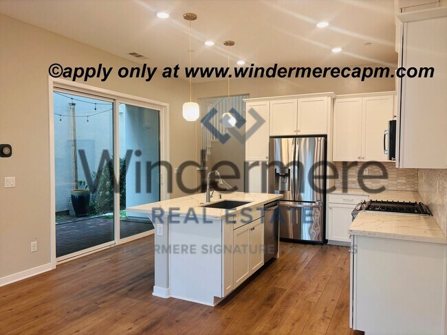 Building Photo - Modern Living in the heart of McKinley Village!