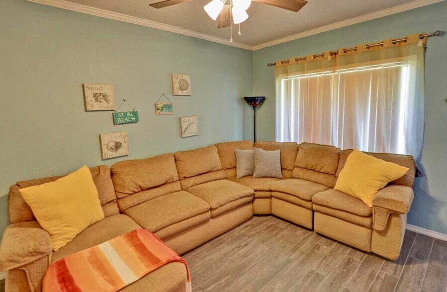 Primary Photo - 3101 Gulf Blvd