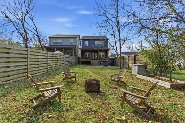 Building Photo - Beautifully Curated Interiors + Exceptional Outdoor Living = A Stand-Out West Nashville Home