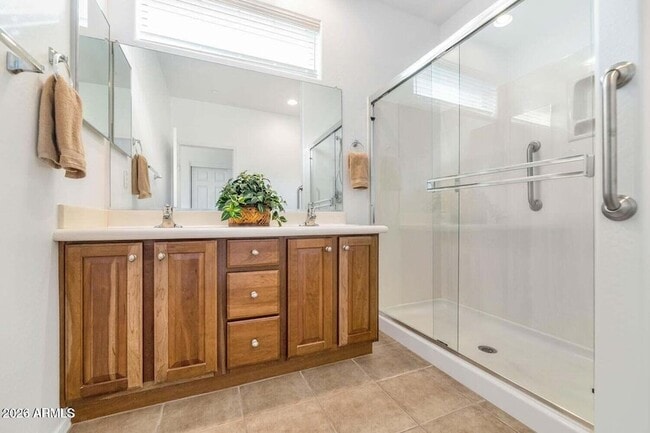 Building Photo - 1634 W Owens Way