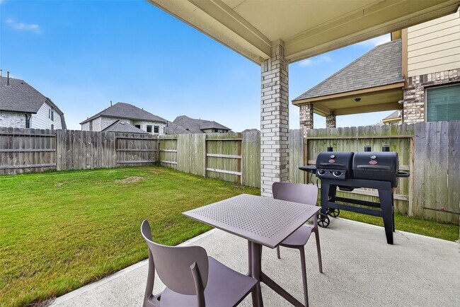 Building Photo - 4018 Martin Ridge Dr