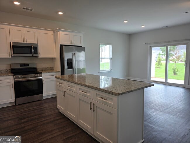 Building Photo - 541 Gov Treutlen Cir
