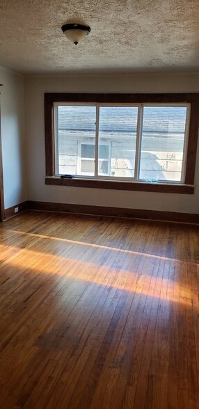Building Photo - 38 N Shirley St