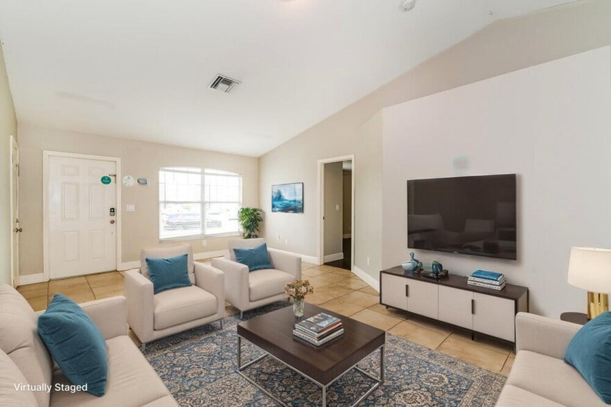 Building Photo - 845 SW 37th Ln