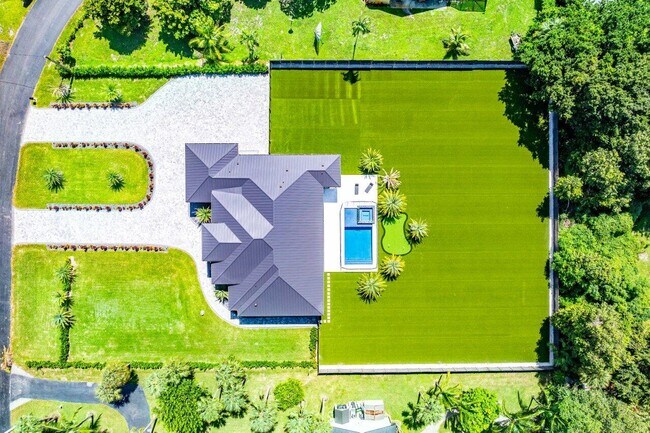 Building Photo - 221 Milestone Way