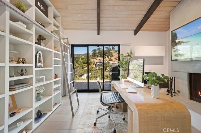 Building Photo - 2522 Zorada Dr