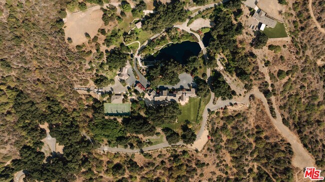Building Photo - 3100 Mandeville Canyon Rd