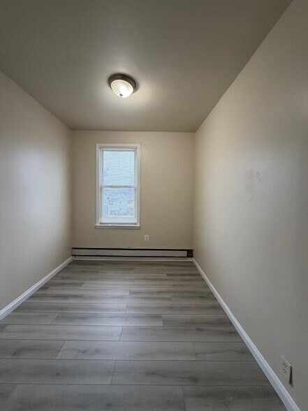 Building Photo - 154 Taylor St