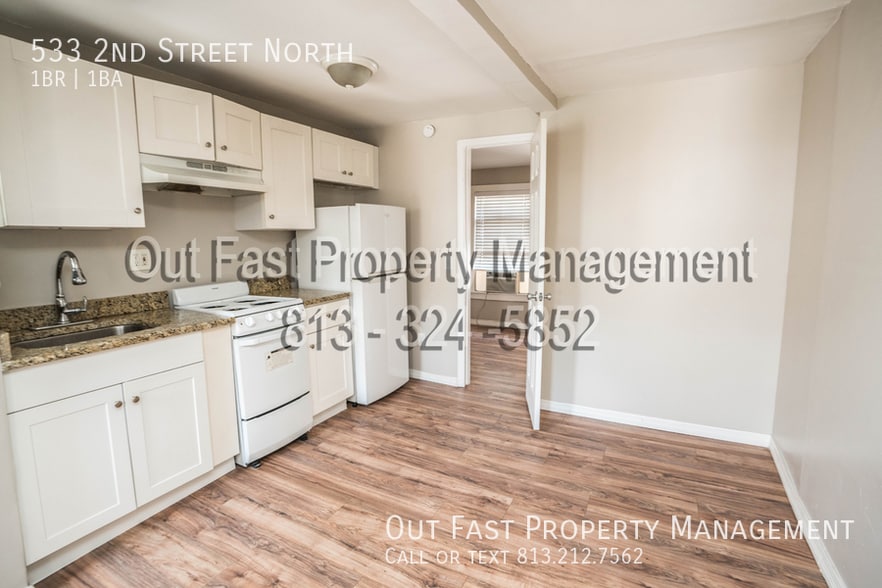 Building Photo - 533 2nd St N