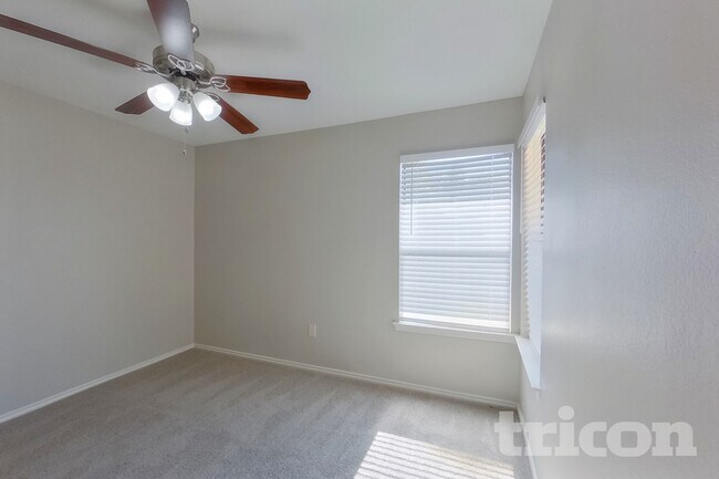 Building Photo - 3521 Kirby Creek Dr