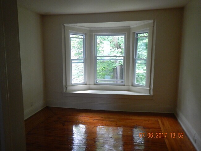 Building Photo - 1217 Madison St