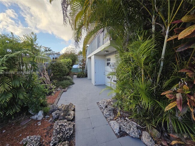 Building Photo - 9100 SW 95th Ave