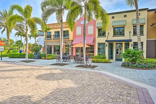 Building Photo - 9155 Delano St