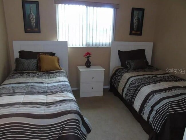 Building Photo - 12538 SW Kingsway Cir