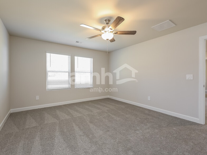 Building Photo - 797 Treeline Rd