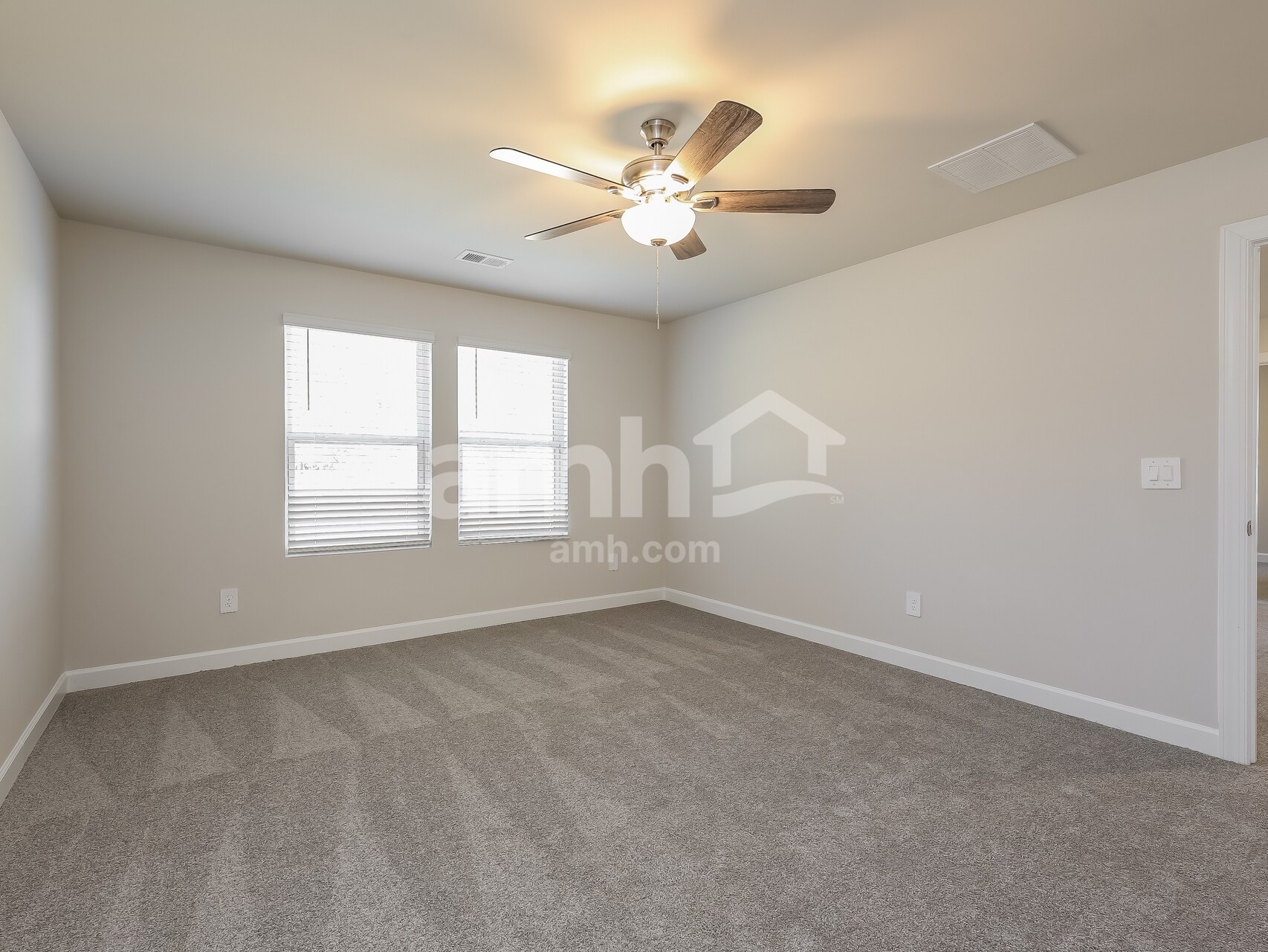 Building Photo - 797 Treeline Rd