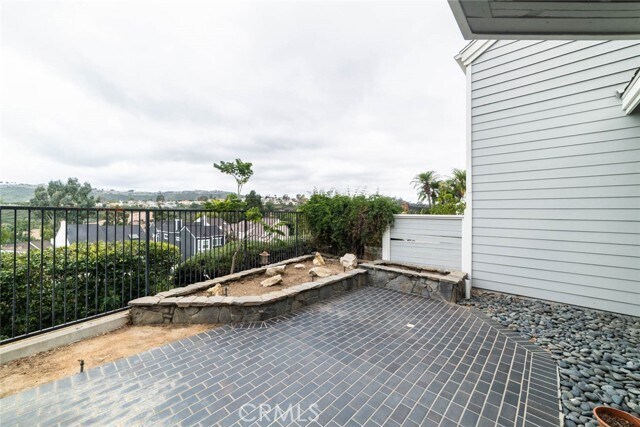 Building Photo - 25 Parkman Rd E