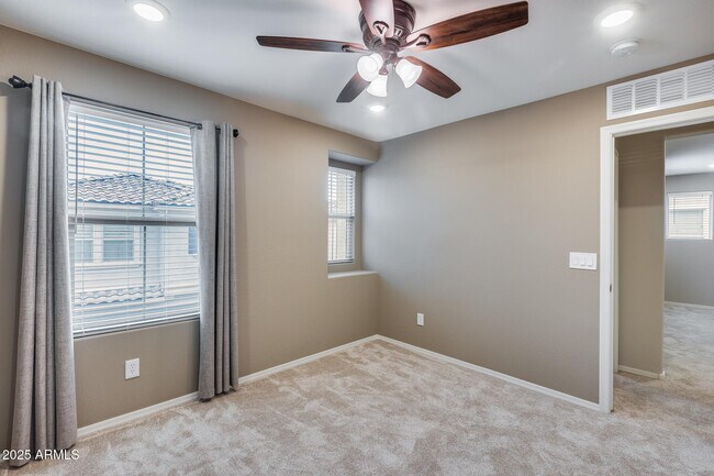 Building Photo - 6853 E Posada Cir