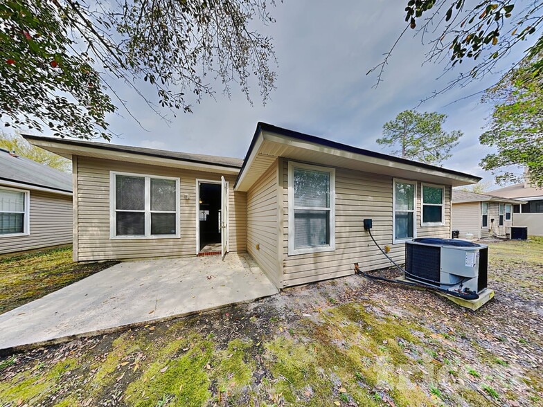 Building Photo - 2950 Bessent Rd