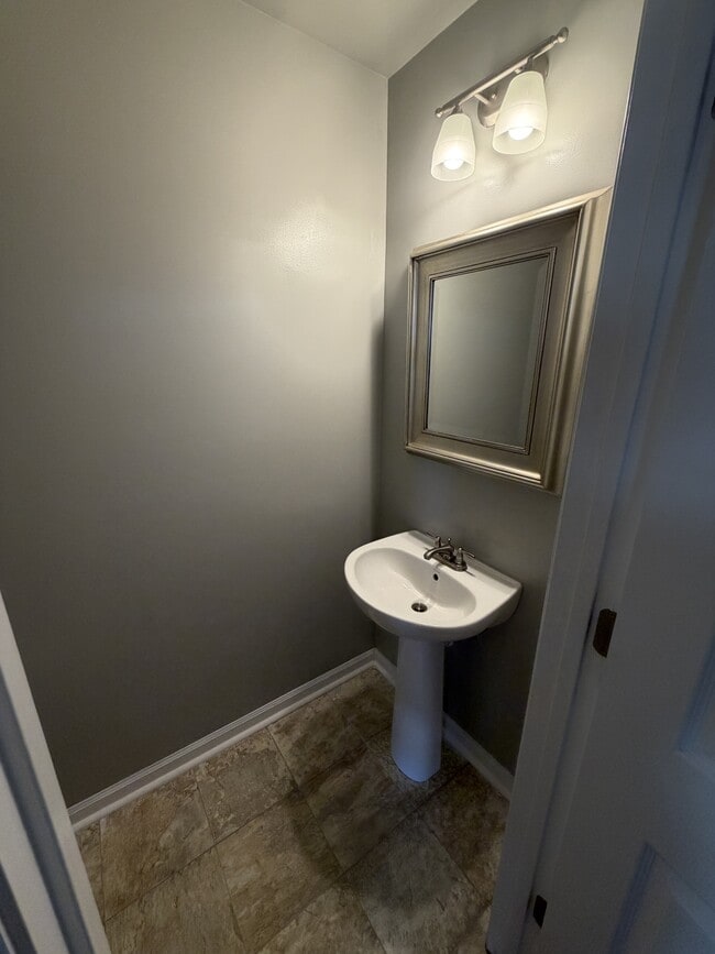 Building Photo - 4140-41U1 Kittrell Farms Dr