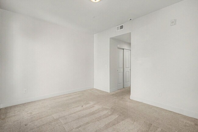 Building Photo - 14936 E Hampden Ave