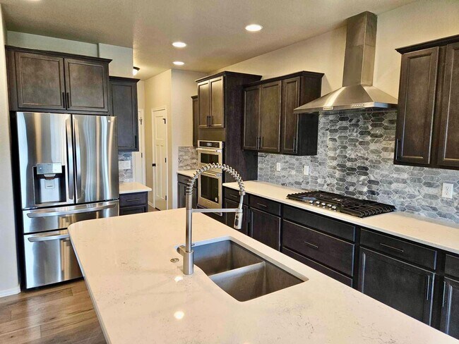 Building Photo - Stunning 4 Bedroom Ranch Home in Falcon!